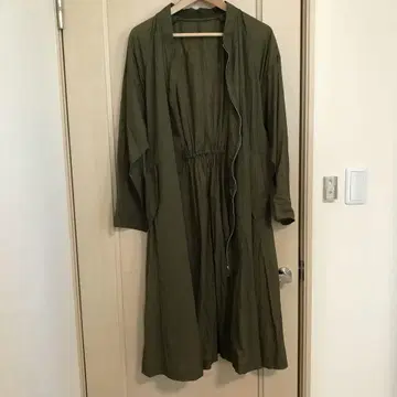 카프리스 마쥬 갤러링 코트