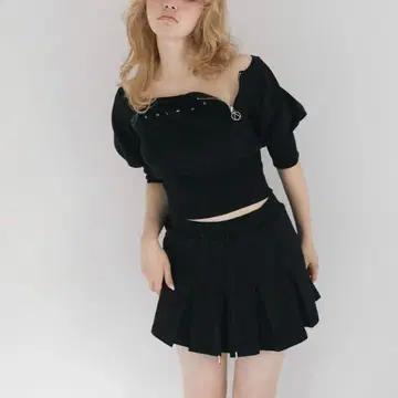 andmary Dorothy pleats set up