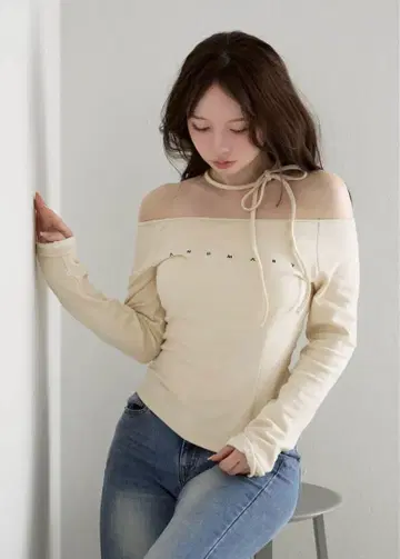 andmary Mary logo choker tops