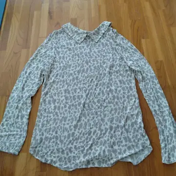 푸플라 레오파드 무늬 긴팔 셔츠 size 38 일본제 가을
