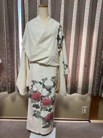 중후리소데 꽃무늬 크림색