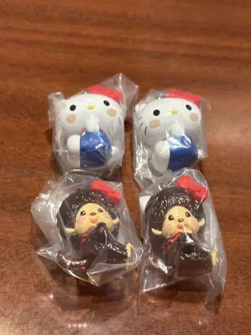 몽치치 x 헬로키티 메지루시 액세서리
