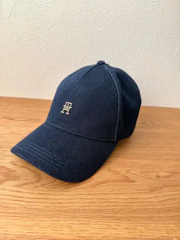 타미힐피거 데님 캡 모자