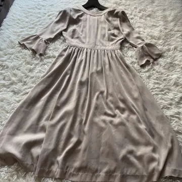 Lily Brown 백산 원피스