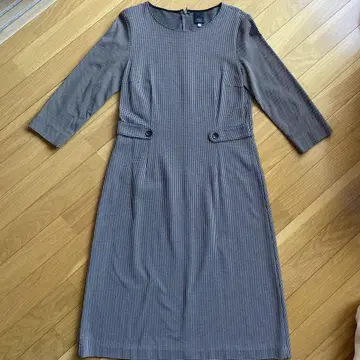 KEITH 체크 무늬 7부 소매 무릎 기장 원피스