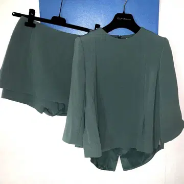 미사용 새상품 그리드 인터내셔널 그린 플레어 소매 셋업