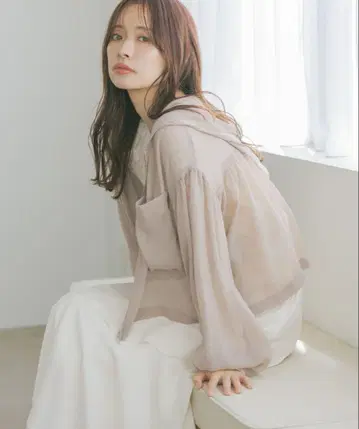 mysty woman 양류 시어 후드티 라이트 베이지