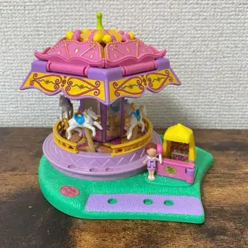 폴리 포켓 오픈 카페 회전목마