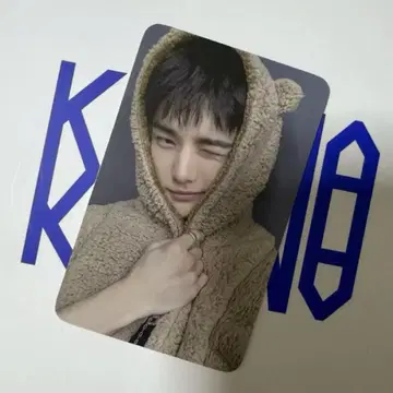 스키즈 KARMA 프리리스닝 혜택 트레이딩 카드 현진