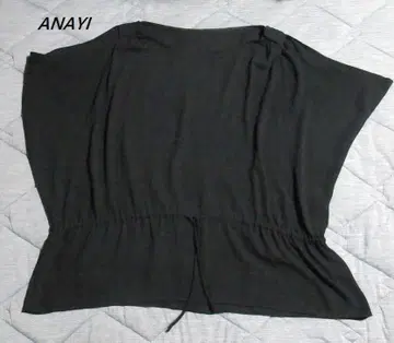 아나이(ANAYI) 네이비 컬러 슬리브리스 튜닉