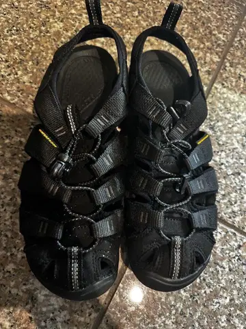 keen 샌들 24.5cm