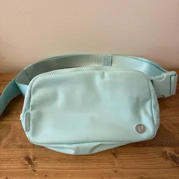 [ 일본 미발매 ] lululemon Everywhere 벨트백 1L