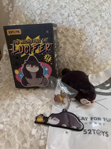 The Mischievous Cat Lucifer 장난 고양이 루시퍼