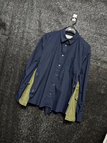 sacai 사카이 19SS 밀리터리 절개 도킹 셔츠 1