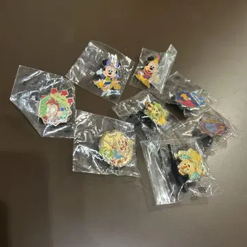 디즈니 핀 배지 8개 세트