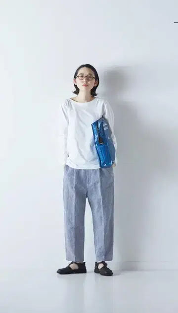 아틀리에 나루세 코튼 린넨 블루 깅엄 테이퍼드 팬츠