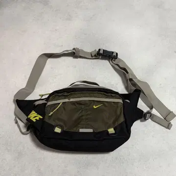 00s archive NIKE shoulder bag tech y2k