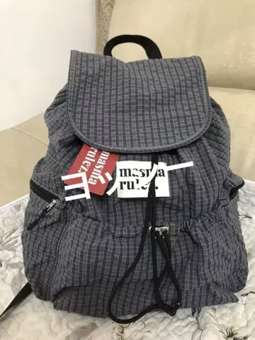 masmarulez String Flap 그레이 스트라이프 백팩 백