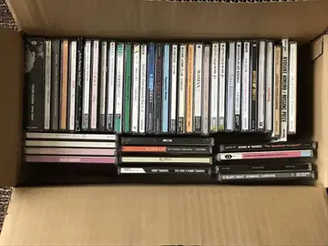 다양한 장르의 CD 약 50장 세트 (새상품급 아님)