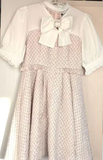 베이지 레이스 반팔 미니 원피스 ROJITA