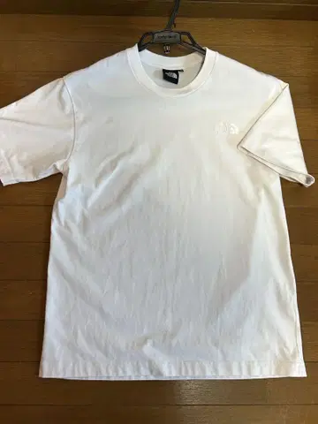 THE NORTH FACE 티셔츠 M 사이즈 심플 화이트 자수 새상품급