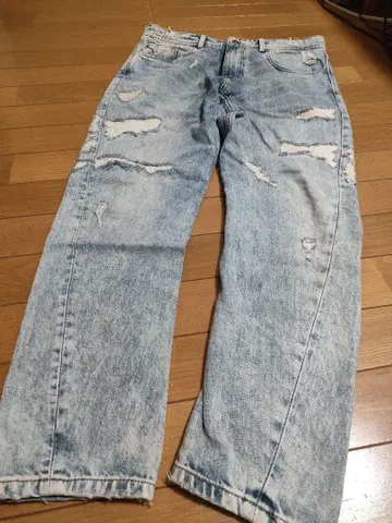 [ ZARA MAN 데미지 가공 데님 청바지 남성용 M~L 상당 ]