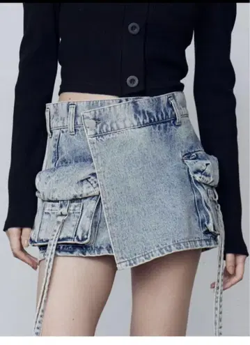 새상품급 에모다 카고 랩 숏팬츠
