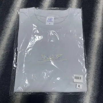 This is LAST T셔츠 XL 사이즈