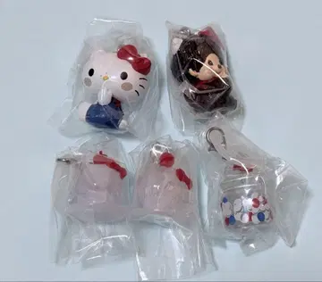몬치치 x 헬로키티 메지루시 액세서리