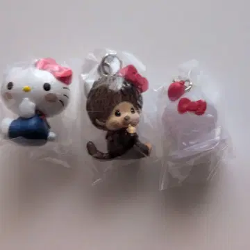 몬치치 x 헬로키티 메지루시 액세서리
