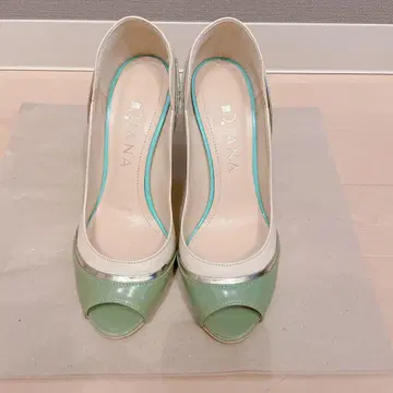 [ 가격 협의 가능 ] 다이애나 레이스 디자인 펌프스 하이힐 오픈토