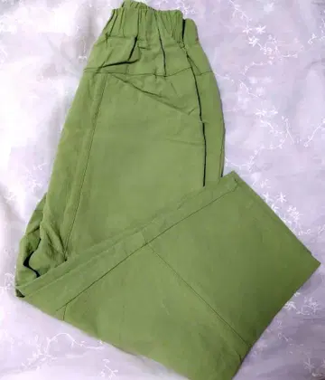 어반 리서치 루즈핏 테이퍼드 팬츠 그린