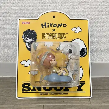 Hirono x Snoopy 피규어