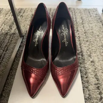 긴자 카네마츠 스틸레토 하이힐 22.5cm