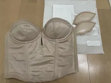 트리트 드레싱 숏 뷔스티에 B65