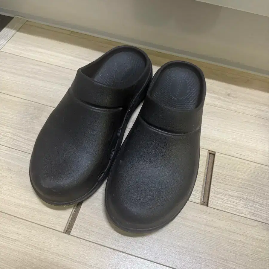 OOFOS(ウーフォス) x Soloist(ソロイスト) klogg(クロッグ) 280 OOFOS