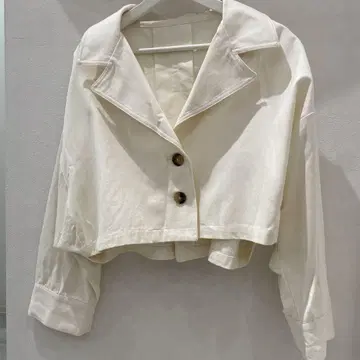 아이보리 크롭 자켓