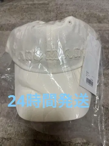 andmary Mary logo cap ivory