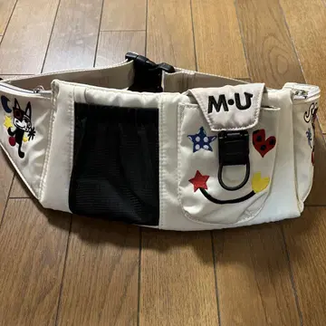 M U SPORTS 캐릭터 멀티 웨스트 파우치