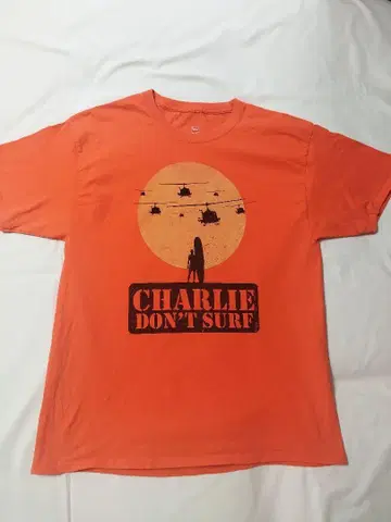 (4784)Hanes 프린트 T셔츠 CHARLIE DON'T SURF