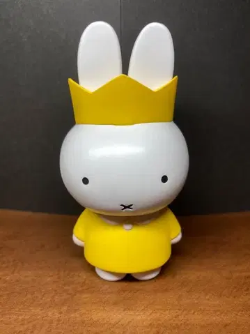 왕관 미피 피규어 메디콤토이