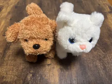 움직이는 짖는 개 고양이 완구