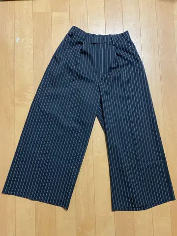 MandO (nemne store) 크로스 턱 배기 와이드 슬랙스