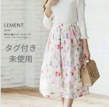 tocco closet 시어 스트라이프 x 플라워 프린트 플레어 스커트