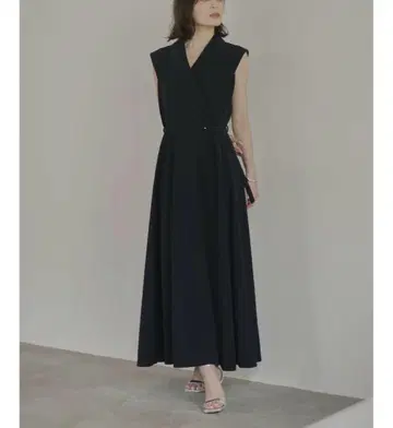 anuans 더블 새틴 테일러드 플레어 원피스