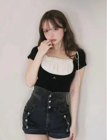 andmary Mew frill tops 정품