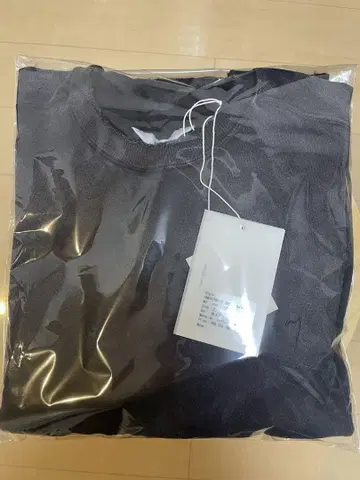 안셀름 EMBROIDERY UNEVEN OVER SWEAT SHIRT