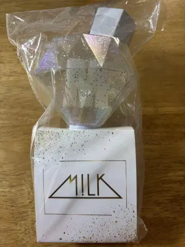 M!LK 응원봉