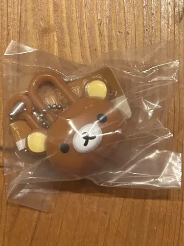 리락쿠마 열쇠 모양 페이스 키체인