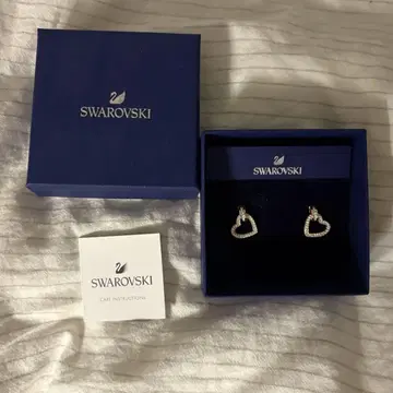 SWAROVSKI 귀걸이 미사용